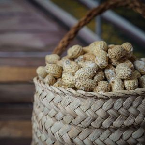 بادام زمینی روکش دار