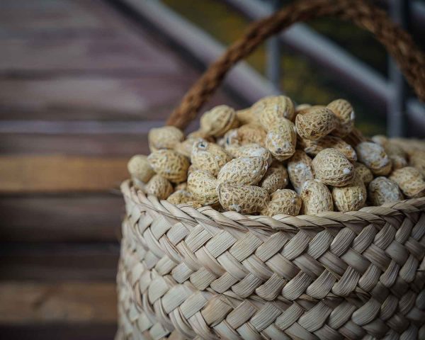 بادام زمینی روکش دار
