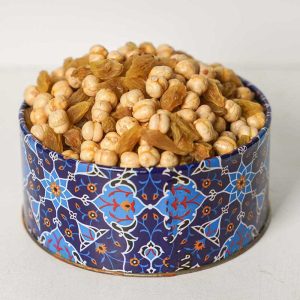 نخودچی کشمش