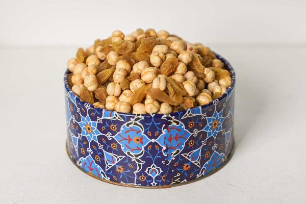 نخودچی کشمش